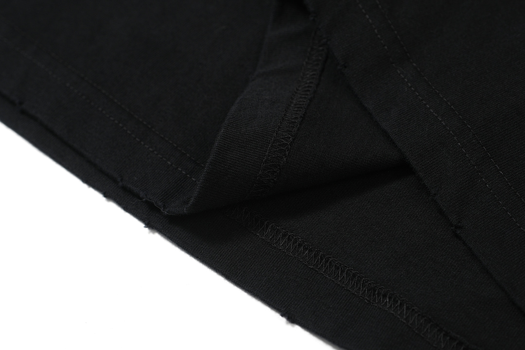 On Running 118 CIVISION By CSC Dark Vision Distressed Print Short Sleeve T Black 1 2 3 3411# - Image 13