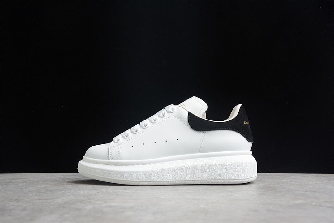 Alexander McQueen [ALE*XANDER MCQUEEN WHITE/WHITE/BLACK]-[WOMAN:35-39]-[MAN:40-44], photo 1