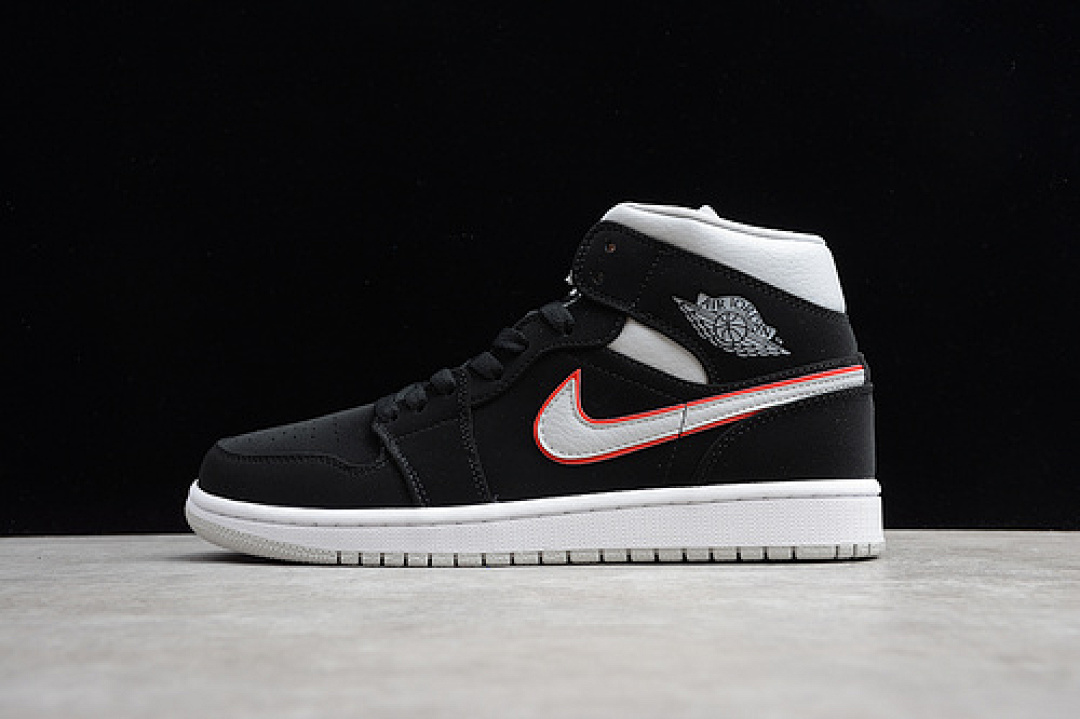 Jordan AIR Jordan 1 MID BLACK/PARTICLE GREY-WHITE-GYM RED · 554724-060, photo 1