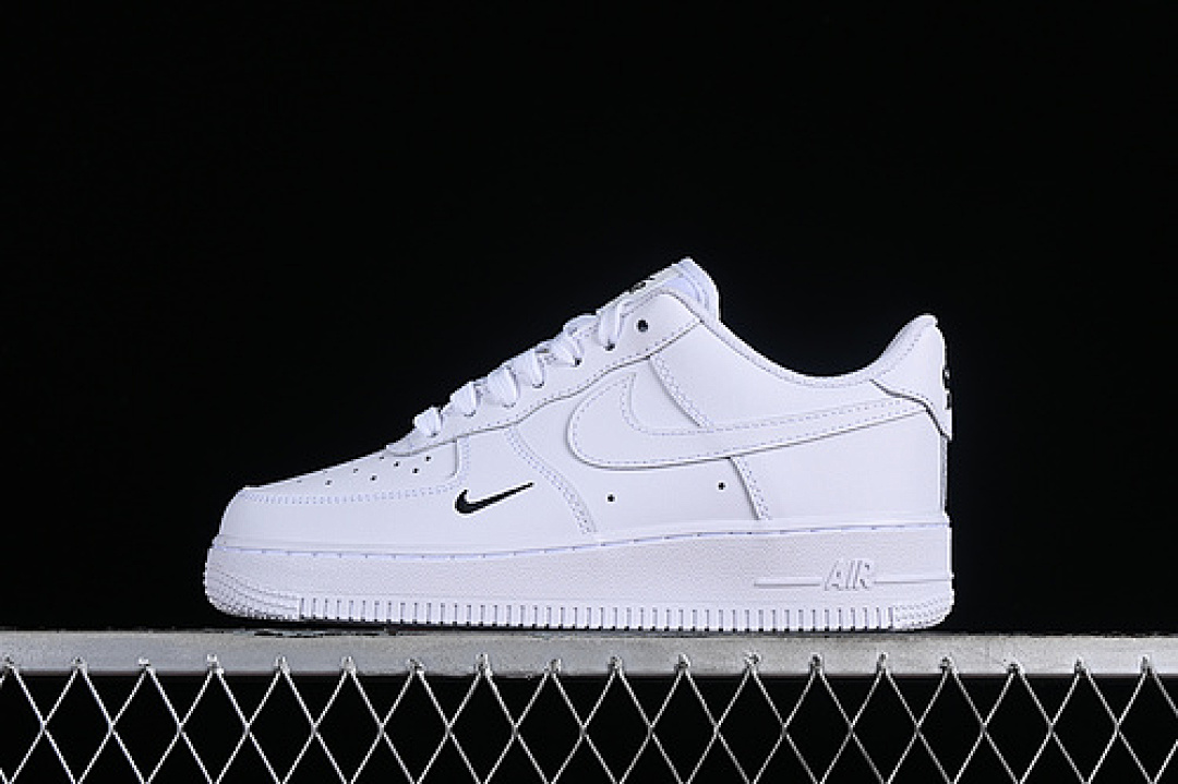 Nike [HF1058-133]-[AIR FORCE 1 07 LOW WHITE/BLACK]-[WOMAN:36-39]-[MAN:40-45], photo 1