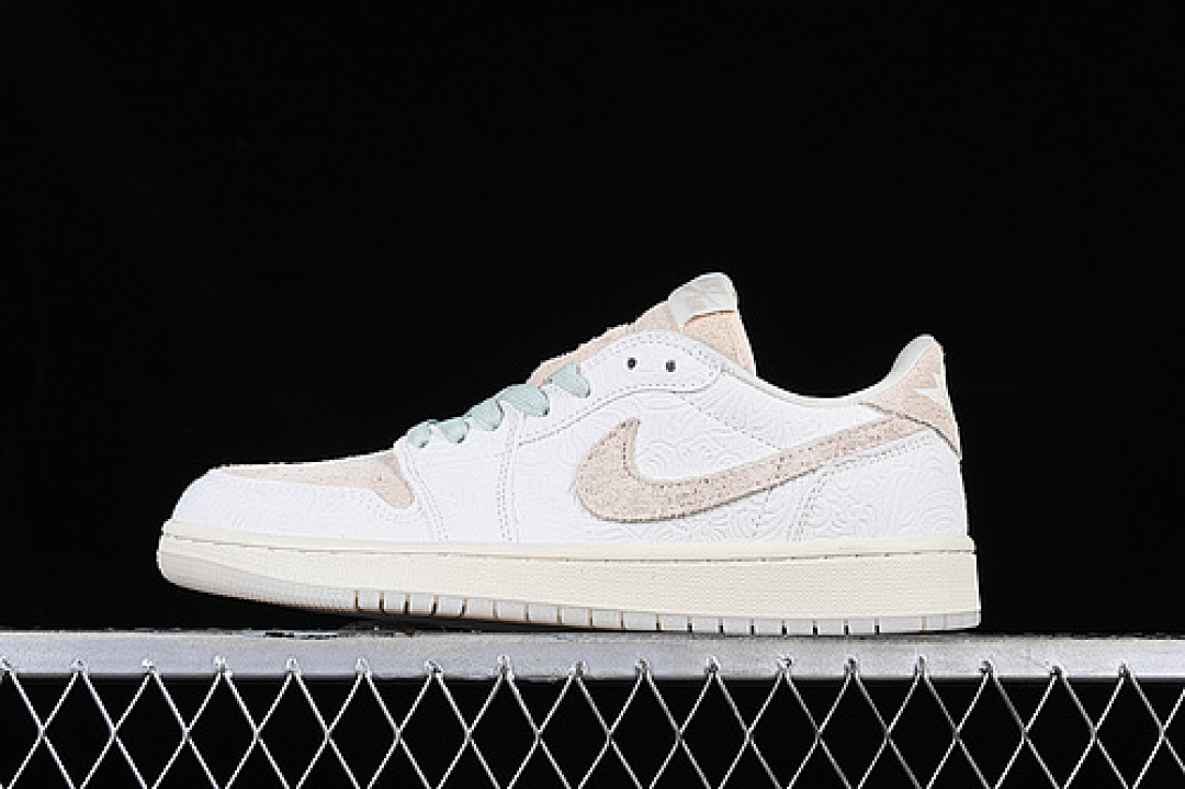 Jordan [FZ0455-200]-[CP3 X AIR JORDAN 1 WHITE/GREY]-[WOMAN:36-39]-[MAN:40-47.5], photo 1