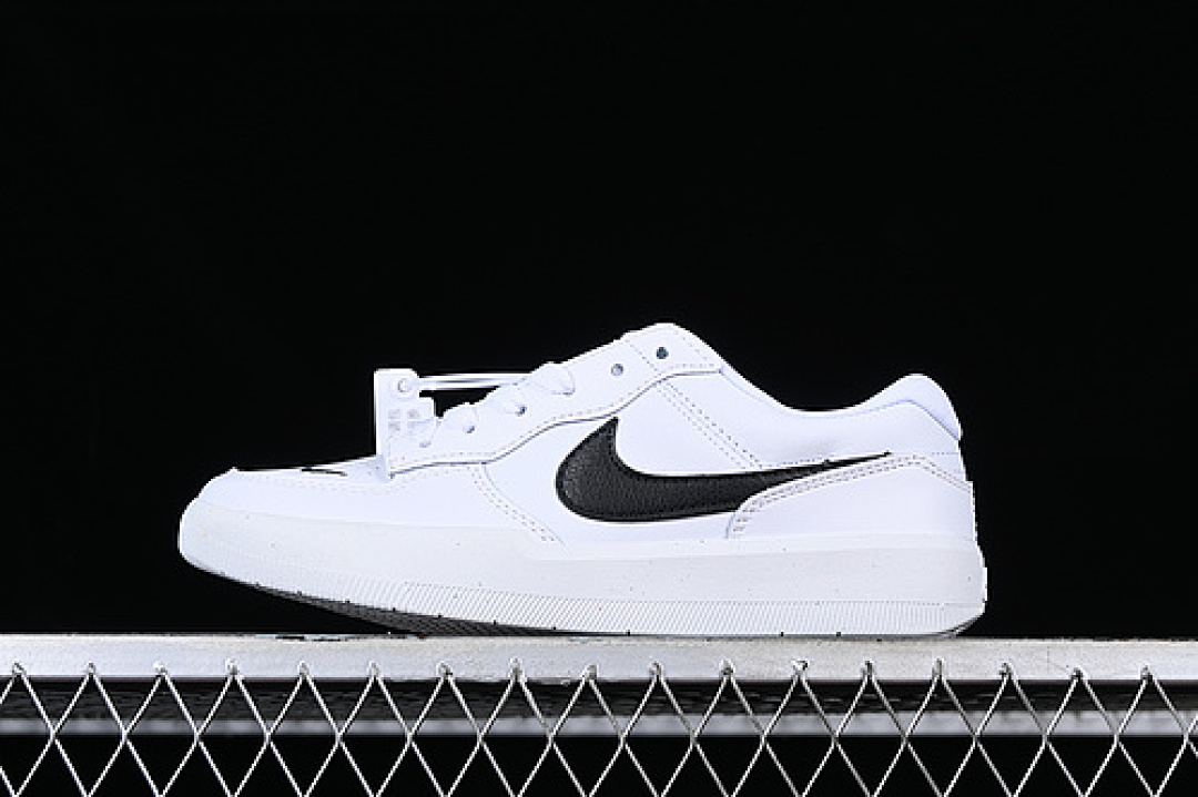 Unbranded [DH7505-101]-[SB FORCE 58 WHITE/BLACK]-[WOMAN:36-39]-[MAN:40-45], photo 1