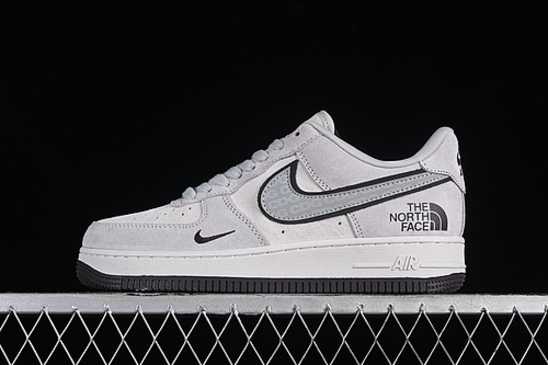 Nike Nike AIR FORCE 1 07 LOW CDG WHITE/GREY/BLACK · HD1968-015, photo 1