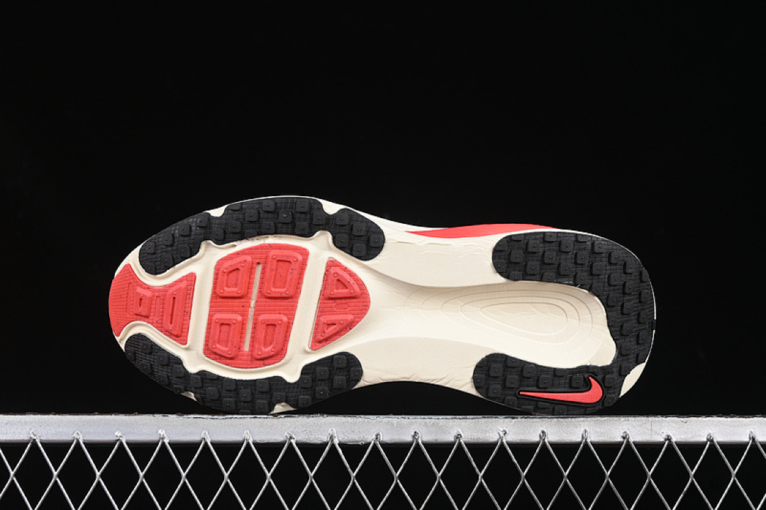 Nike [HM6803-001]-[AIR ZOOM VOMERO 18 PLATINUM TINT/SIREN RED/LIGHT SMOKE GREY/METALLIC PEWTER] - Image 14