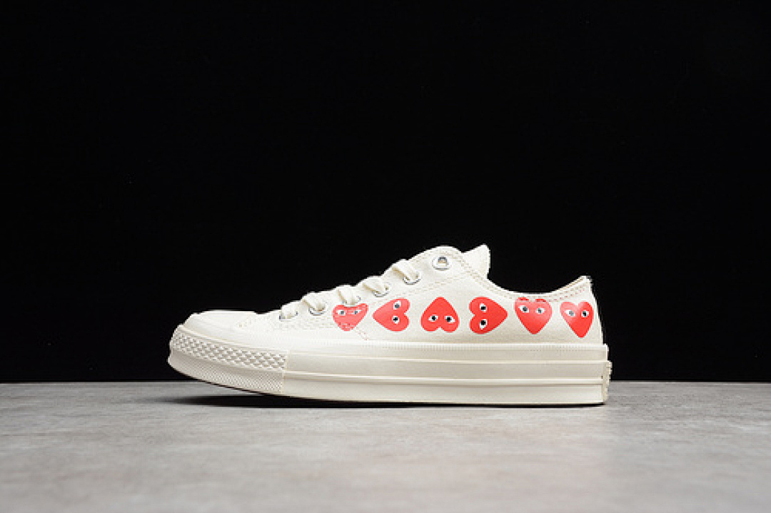 Comme des Garcons [162975C]-[CHUCK TAYLOR ALL-STAR 70S X CDG LOW MULTI HEARTS WHITE/RED-EGRET], photo 1