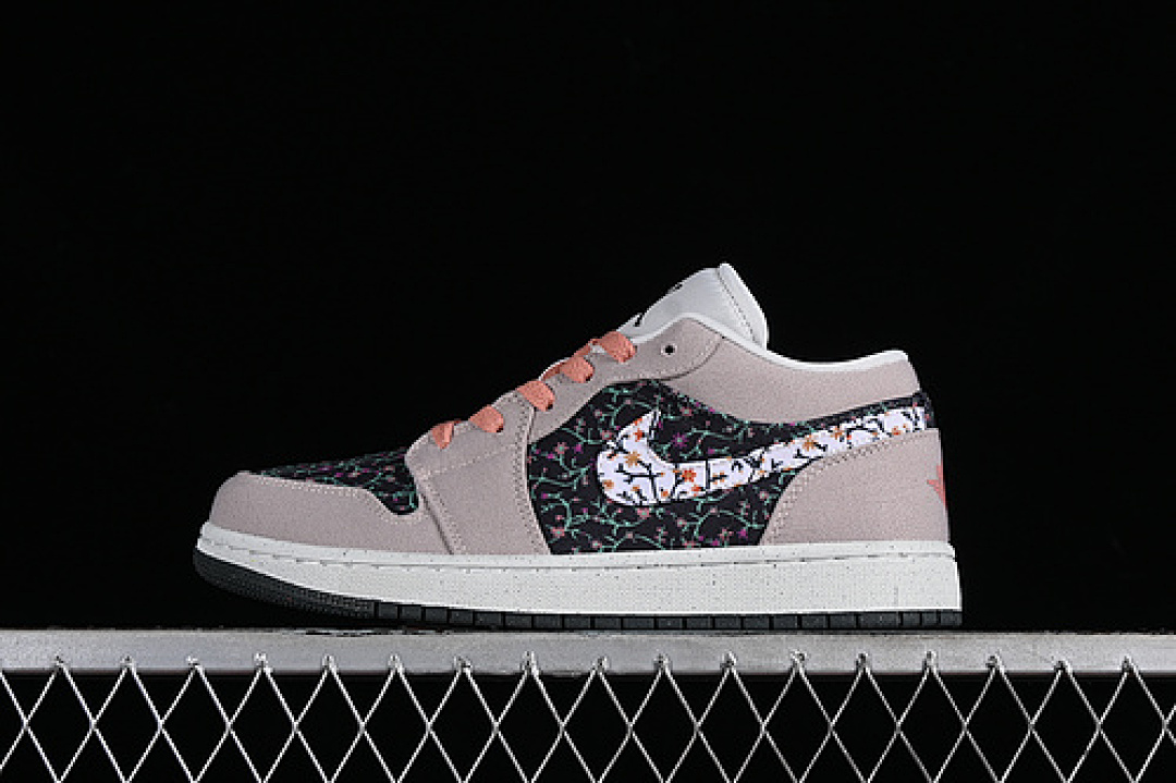 Jordan [FJ3445-001]-[AIR JORDAN 1 LOW SE FLORAL PLATINUM VIOLET/ANTHRACITE/RED STARDUST/SAIL]-[36-40], photo 1