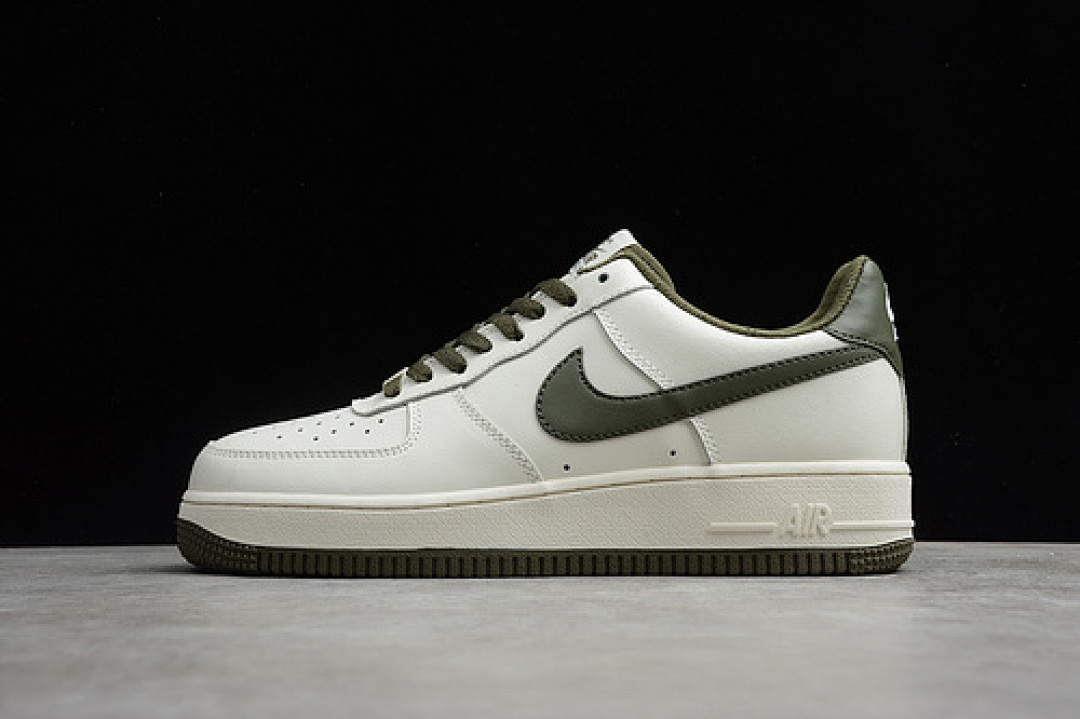 Nike [AQ3778-996]-[AIR FORCE 1 LOW 07 WHITE/WHITE/ARMY GREEN]-[WOMAN:36-39]-[MAN:40-45], photo 1