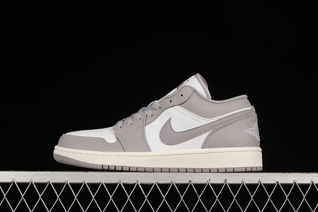 Jordan [553558-053]-[AIR JORDAN 1 LOW WHITE/VINTAGE GREY-SAIL]-[WOMAN:35.5-39]-[MAN:40-47.5], photo 1