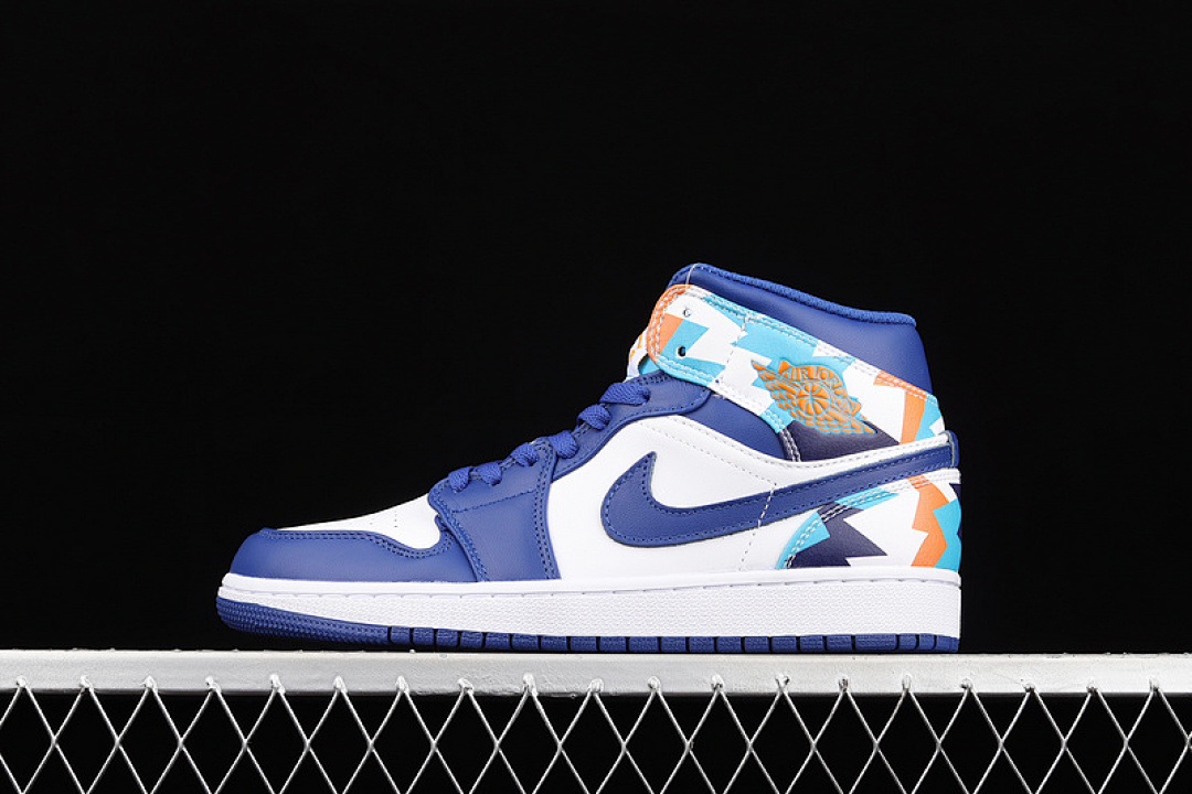 Jordan [555112-105]-[AIR JORDAN 1 MID GS GEOMETRIC PINT WHITE/WHITE/CONCORD/CHLORINE (BLUE]), photo 1