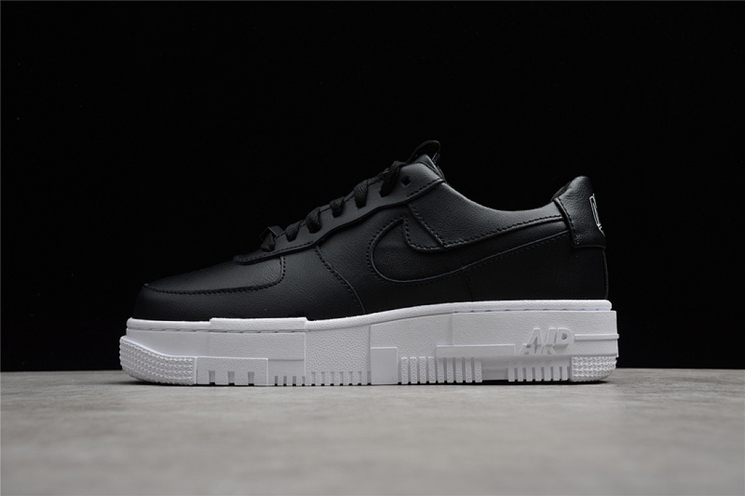 Nike [CK6649-001]-[AIR FORCE 1 PIXEL BLACK/WHITE/BLACK/BLACK]-[WOMAN:36-39]-[MAN:40-45], photo 1