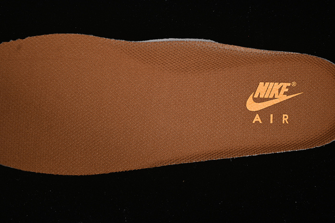 Nike [IB7719-113]-[AIR FORCE 1 07 LOW COCONUT MILK/CANYON GOLD/LIGHT BRITISH TAN]-[UNISEX:36-45] - Image 4