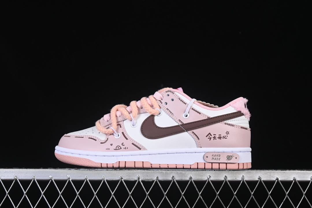 Unbranded [DO6485-600]-[SB DUNK LOW WHITE/PINK/BROWN]-[WOMAN:35.5-41], photo 1