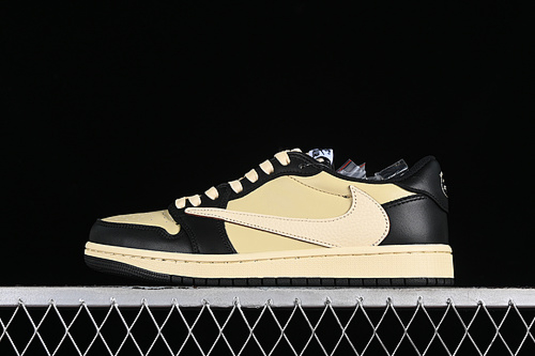 Jordan TRAVIS SCOTT X AIR Jordan 1 LOW OG YELLOW/BLACK · DM7866-201, photo 1