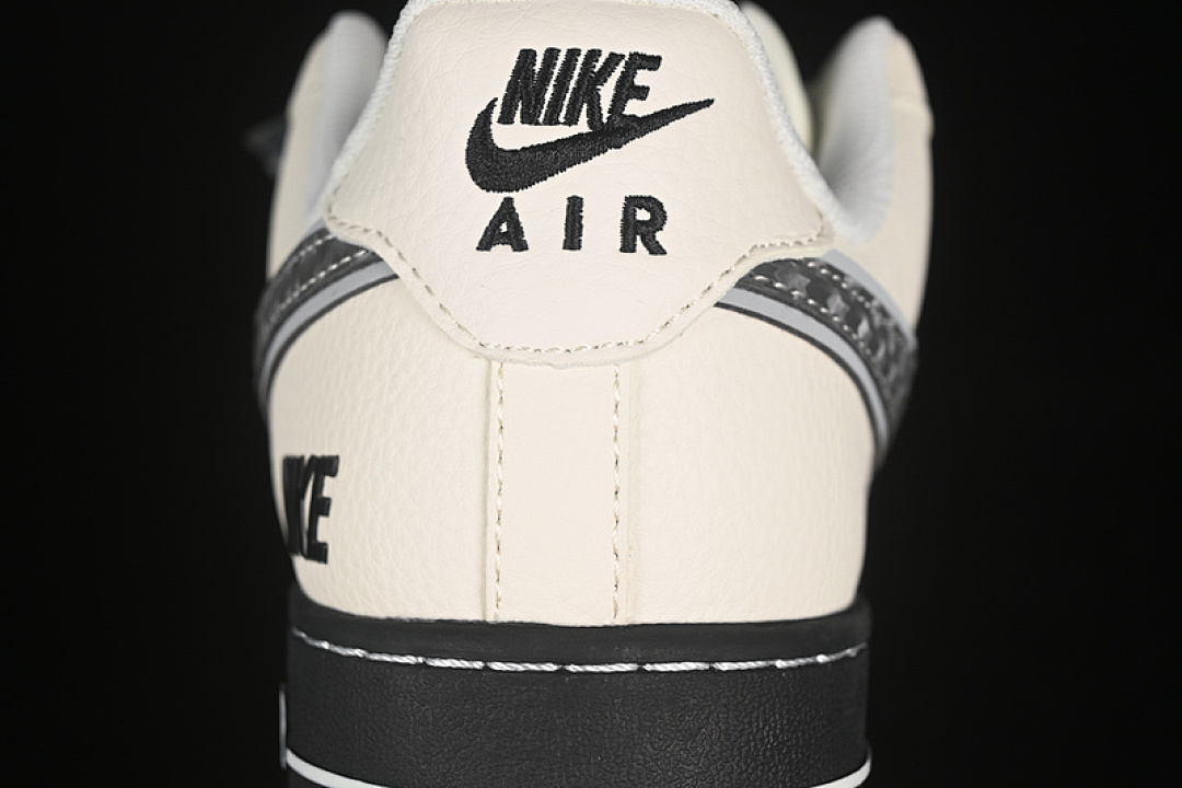 Nike [XX3168-206]-[AIR FORCE 1 07 LOW WHITE/BLACK]-[WOMAN:36-39]-[MAN:40-45] - Image 7
