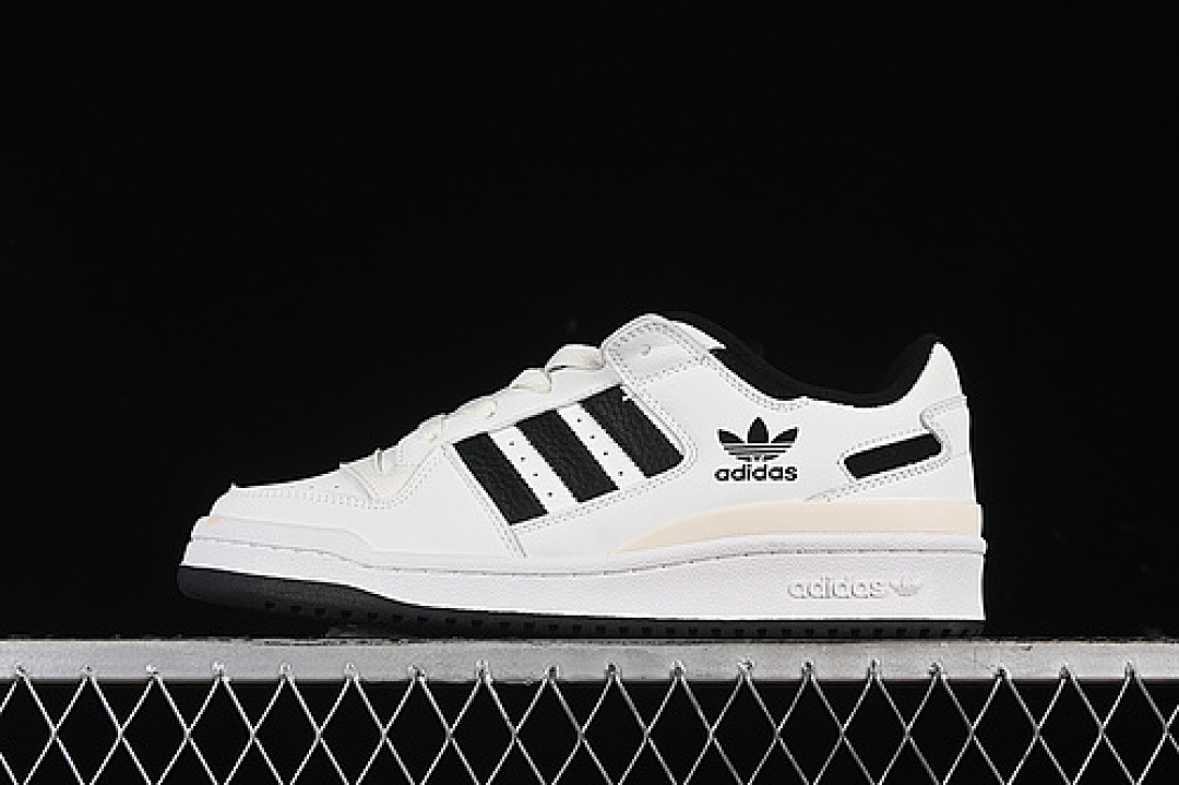 Unbranded [IH7830]-[FORUM 84 LOW CORE WHITE/CORE BLACK/CORE WHITE]-[WOMAN:36-39]-[MAN:40-45], photo 1