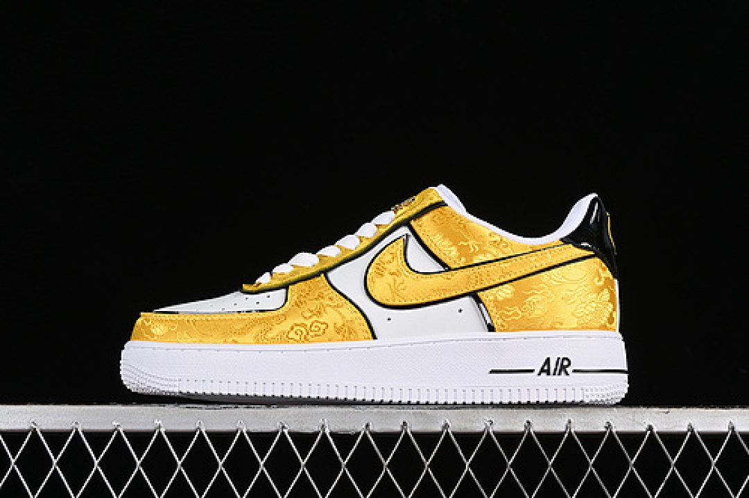 Nike [CW2288-202]-[AIR FORCE 1 07 LOW DIY WHITE/GOLD/BLACK]-[WOMAN:36-39]-[MAN:40-45], photo 1
