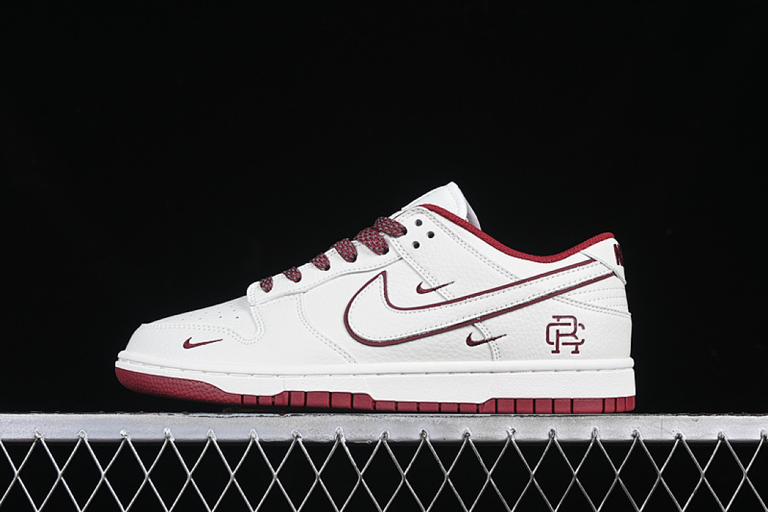 Off-White Nike REIGNING CHAMP SB DUNK LOW OFF WHITE/RED · RC3085-895, photo 1
