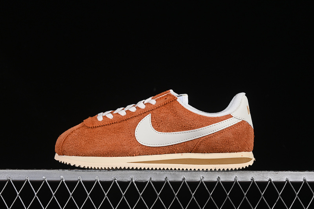 CLASSIC CORTEZ LEATHER DARK RUSSET/FLAX/MUSLIN/SAIL · HF3142-200, photo 1