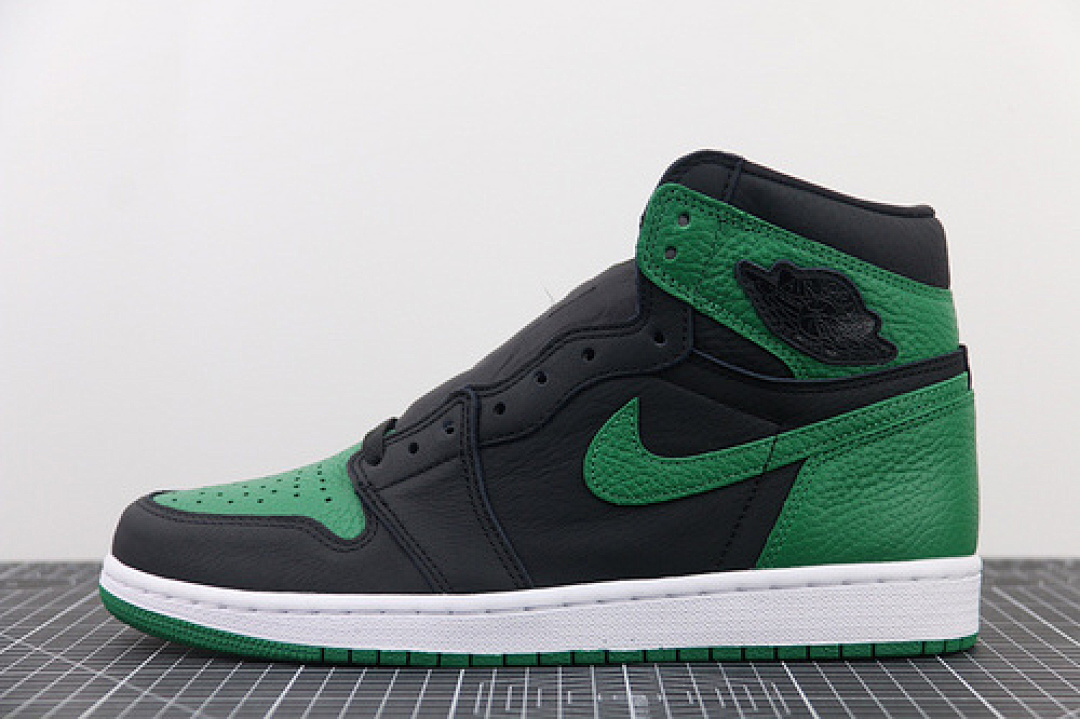Jordan [555088-030]-[AIR JORDAN 1 RETRO HIGH OG BLACK/WHITE-PINE GREEN/GYM (RED ORANGE]), photo 1