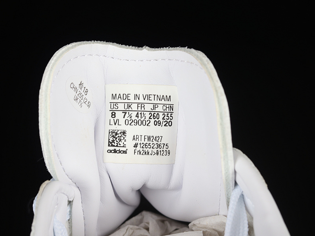 Adidas [FW2427]-[SAMBA VEGAN SHOES CLOUD WHITE/CORE BLACK/GUM]-[WOMAN:36-39]-[MAN:40-45] - Image 5