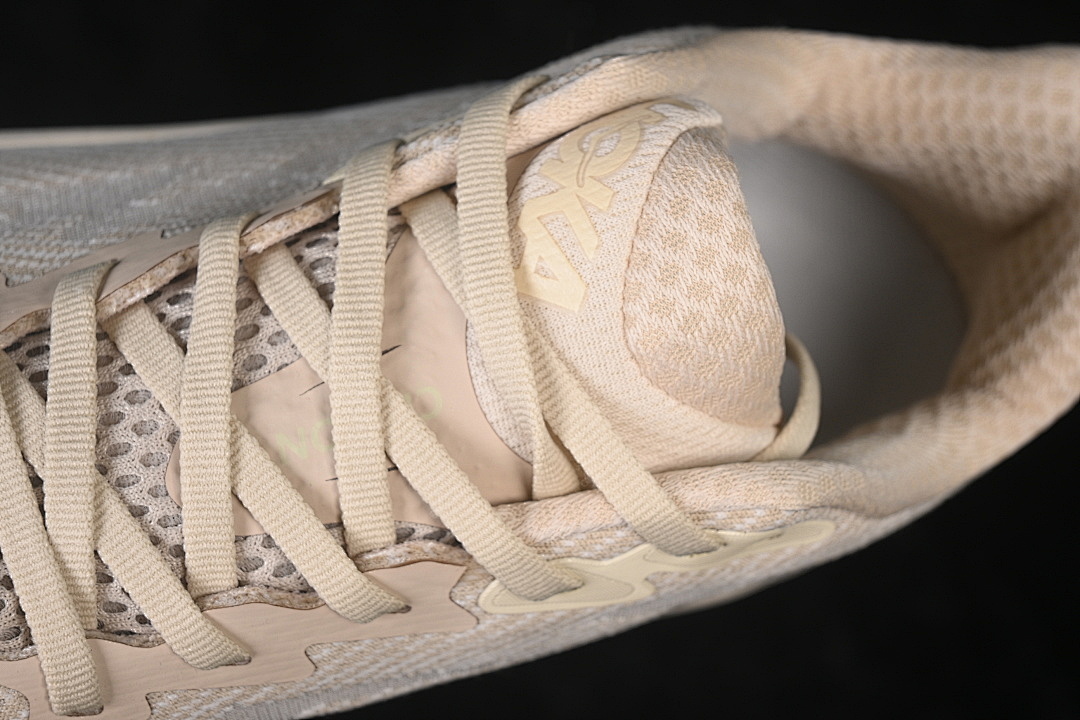 On Running [1127896-SSEG]-[KNITTED MESH RUNNING SHOES SHIFTING SAND/EGGNOG]-[WOMAN:36-39]-[MAN:40-45] - Image 9