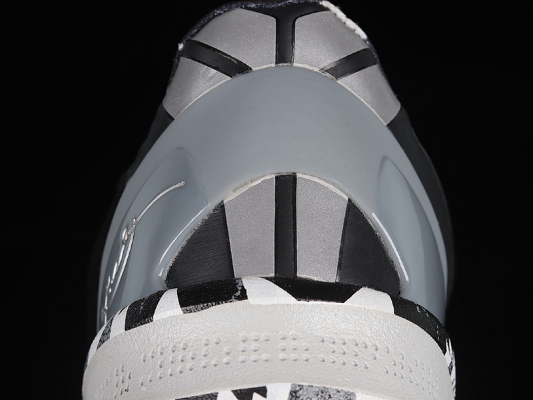Nike [613959-001]-[KOBE 8 SYSTEM PHILIPPINES PACK BLACK/METALLIC SILVER-COOL GREY]-[MAN:39-46] - Image 7