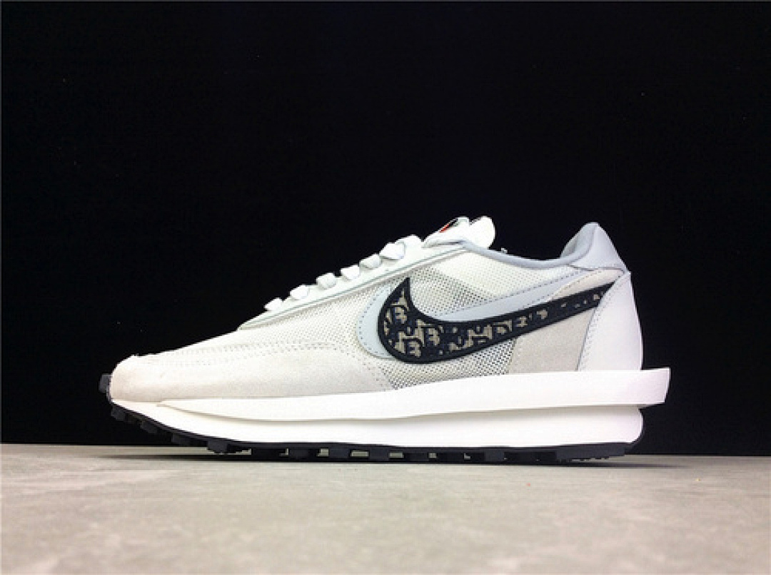 Sacai [CN8898-002]-[LDWAFFLE X SACAI WHITE/GREY/BLACK]-[WOMAN:36-39]-[MAN:40-46], photo 1