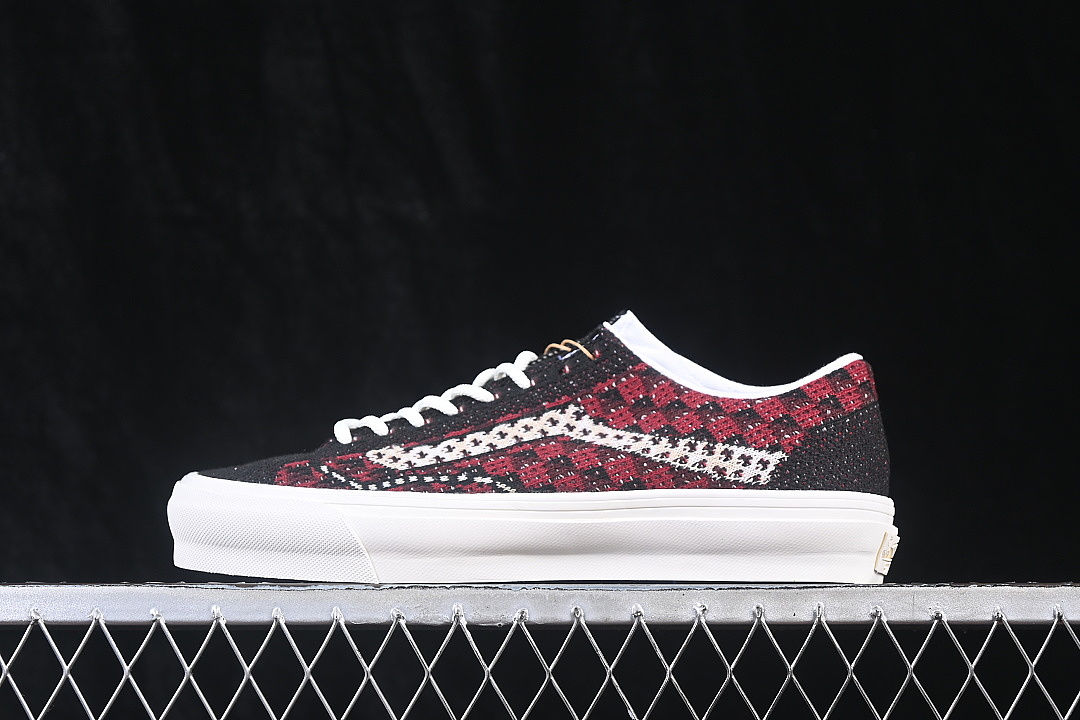 OLD SKOOL 36 KNIT CASUAL SNEAKERS REDNESS/RED · VN000EFKBRD, photo 1