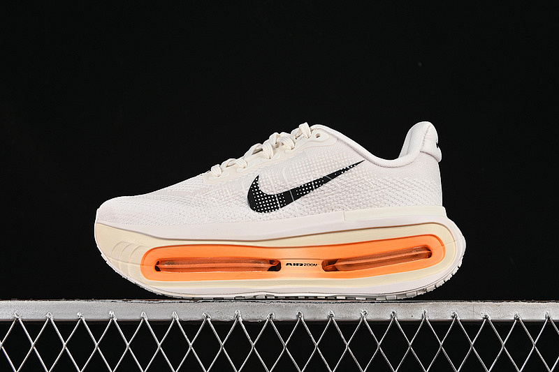 AIR ZOOM PREMIUM WHITE/BLACK/YELLOW · FN8453-007, photo 1