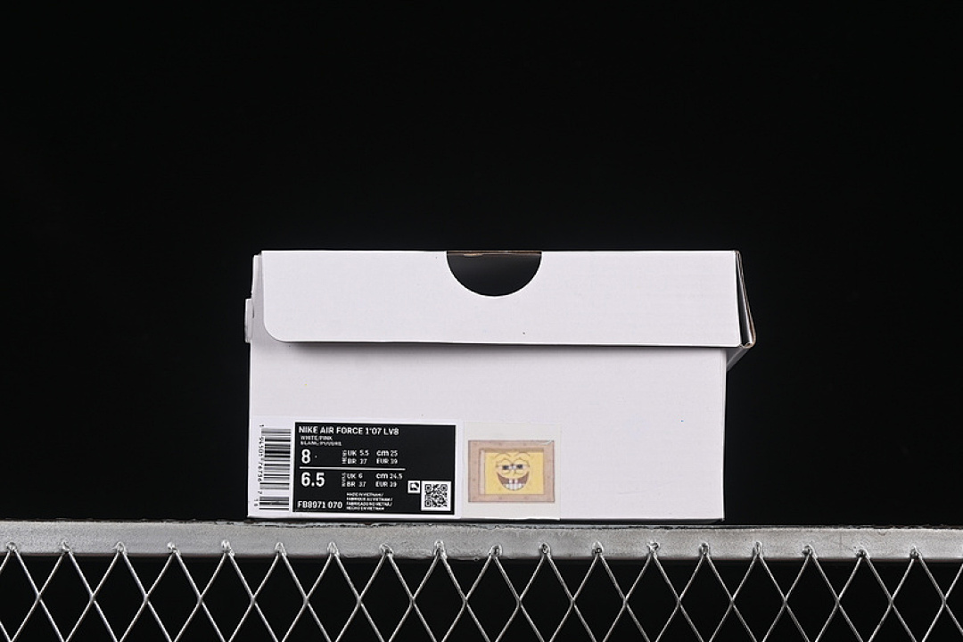 Nike [FB8971-070]-[AIR FORCE 1 07 LOW SPONGEBOB SQUAREPANTS WHITE/PINK/YELLOW]-[UNISEX:36-45] - Image 12