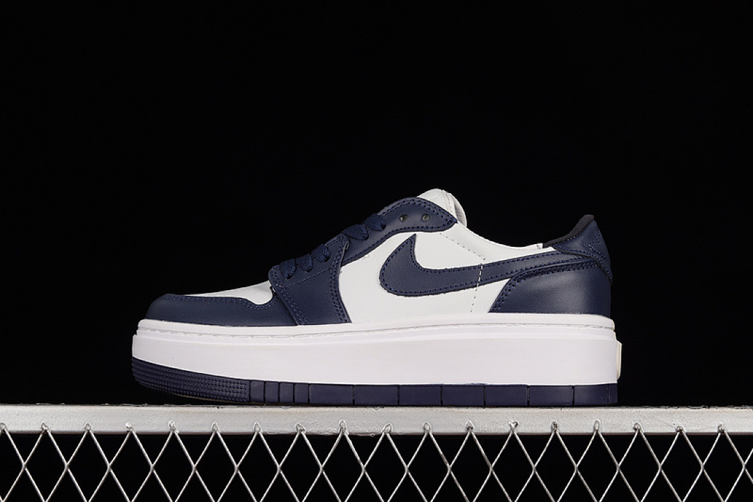 Jordan AIR Jordan 1 ELEVATE LOW MIDNIGHT NAVY/WHITE · DH7004-141, photo 1