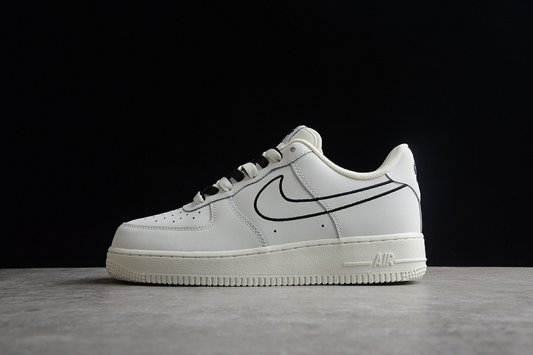 Nike [CL6326-158]-[AIR FORCE 1 LOW 07 OFF WHITE/OFF WHITE/BLACK]-[WOMAN:36-39]-[MAN:40-45], photo 1