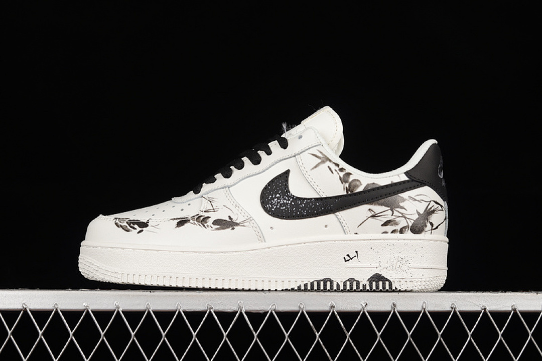 Nike [CW2288-111]-[AIR FORCE 1 LOW 07 WHITE/BLACK/BEIGE]-[WOMAN:36-39]-[MAN:40-45], photo 1