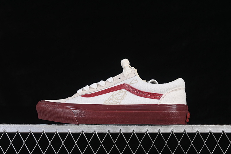 LOW TOP CASUAL SNEAKERS WHITE/WINE RED · VN000EJUHRW, photo 1