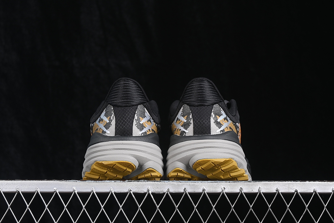 On Running [1141530-BCMN]-[HOKA ONE STINSON 7 BLACK/CEMENT]-[MAN:40-45] - Image 14