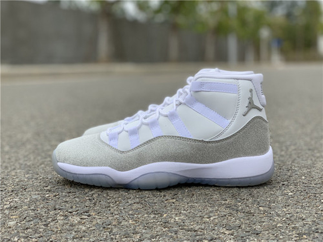 Jordan AIR Jordan 11 WHITE/METALLIC SILVER/VAST GREY · AR0715-100, photo 1