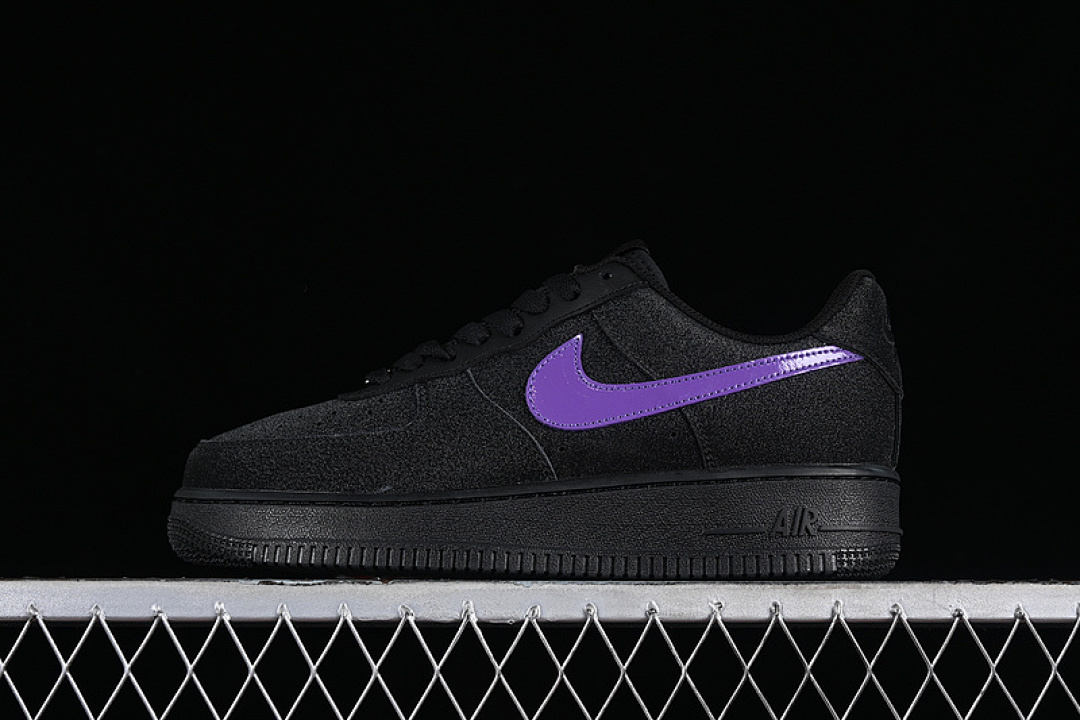 Nike Nike AIR FORCE 1 07 LOW BLACK/PURPLE · CW2288-014, photo 1