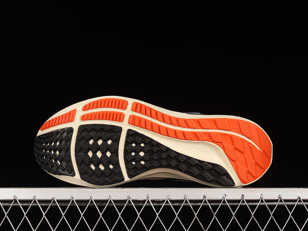 Nike [DX6050-101]-[AIR ZOOM PEGASUS 39 WHITE/TOTAL ORANGE/BLACK]-[WOMAN:36-39]-[MAN:40-45] - Image 14