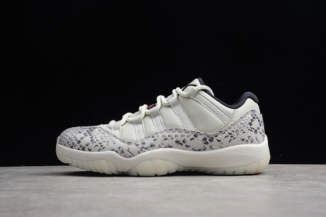 Jordan [CD6846-002]-[AIR JORDAN 11 LOW SNAKESKIN LIGHT BONE/UNIVERSITY RED-BLACK]-[MAN:40-47.5]-[1.1-220], photo 1