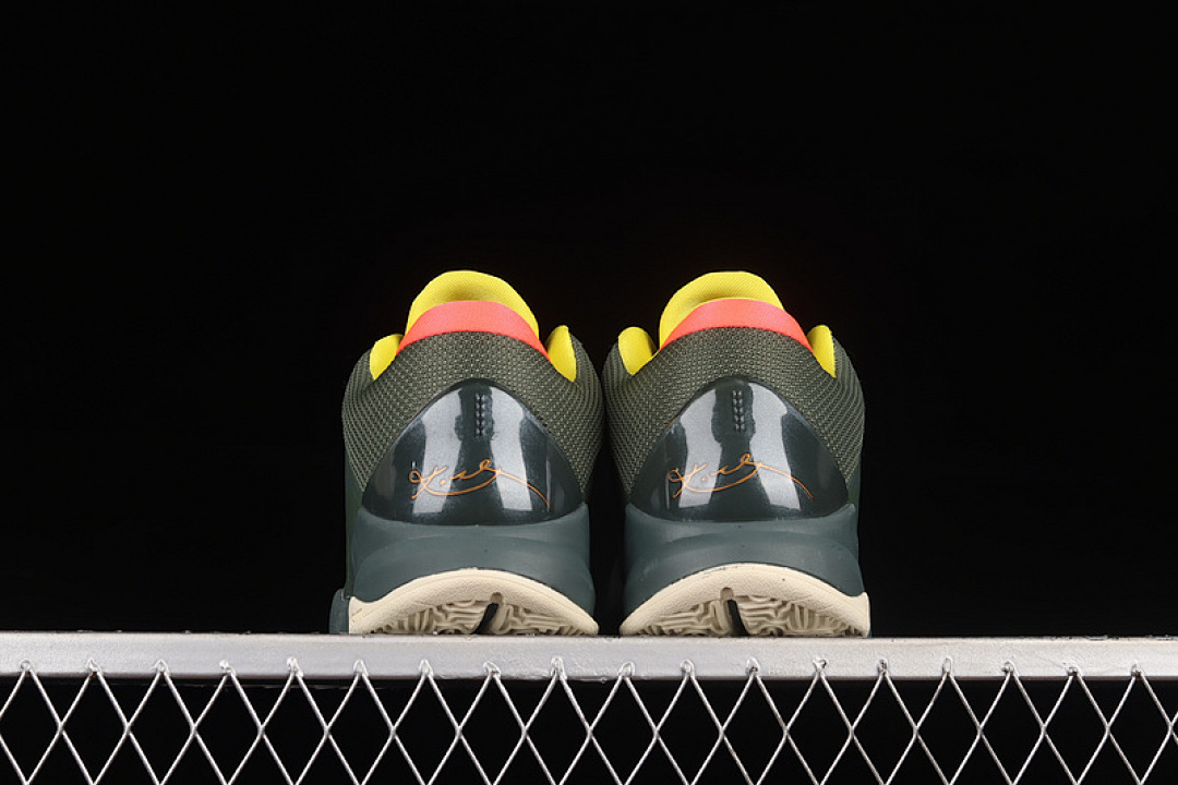 Nike [CD4991-300]-[ZOOM KOBE 5 PROTRO EYBL FOREST GREEN/METALLIC RED BRONZE/SPEED YELLOW]-[39-46] - Image 15