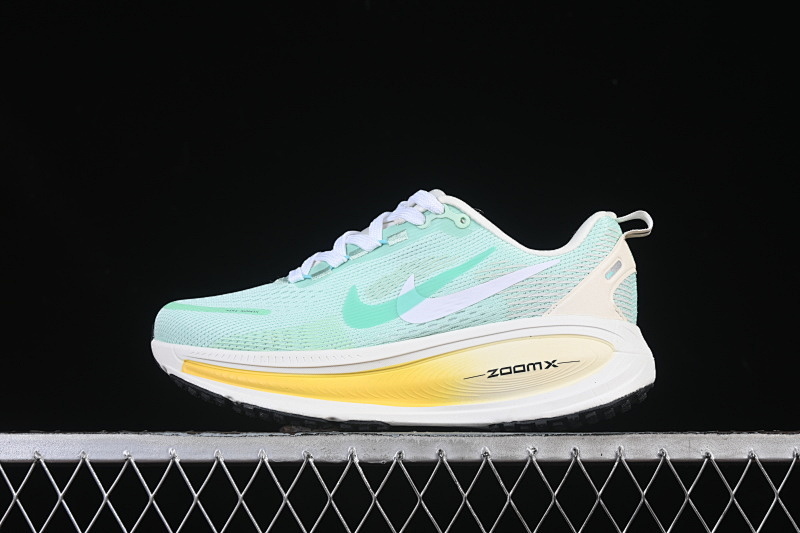 Nike Nike AIR ZOOM VOMERO 18 WHITE/GREEN/YELLOW · IH7349-331, photo 1