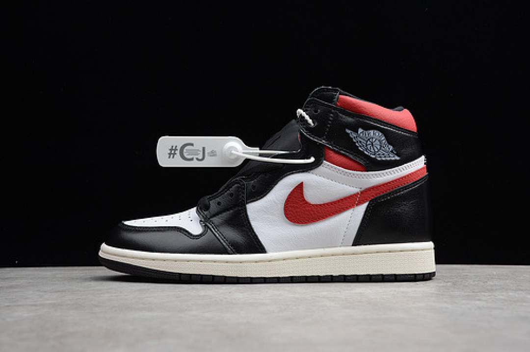 Jordan [555088-061]-[CJ AIR JORDAN 1 RETRO HIGH OG BLACK/WHITE-GYM RED]-[MAN:40-45], photo 1