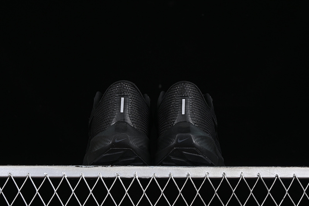 Nike [DV3853-002]-[AIR ZOOM PEGASUS 40 BLACK/ANTHRACITE/BLACK]-[MAN:39-46] - Image 14