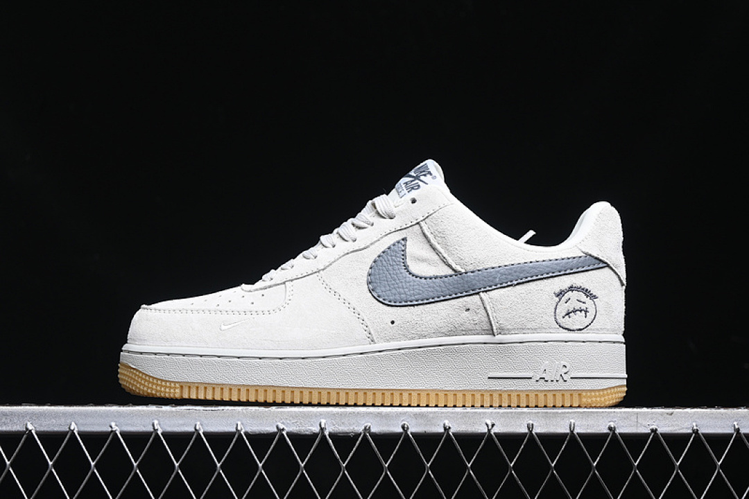 Nike [DF0188-022]-[AIR FORCE 1 07 LOW GREY/WHITE]-[WOMAN:36-39]-[MAN:40-45], photo 1