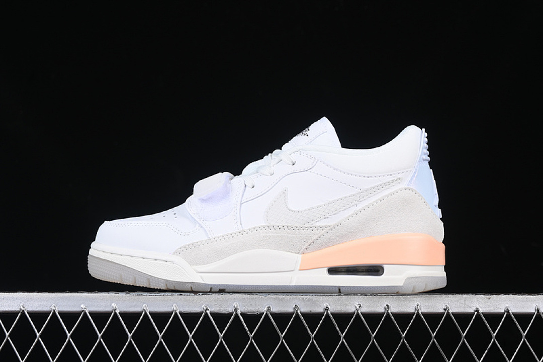 Jordan [HF3182-100]-[AIR JORDAN LEGACY 312 LOW SUMMIT WHITE/LIGHT BONE/SAIL/CRIMSON TINT]-[36-47.5], photo 1