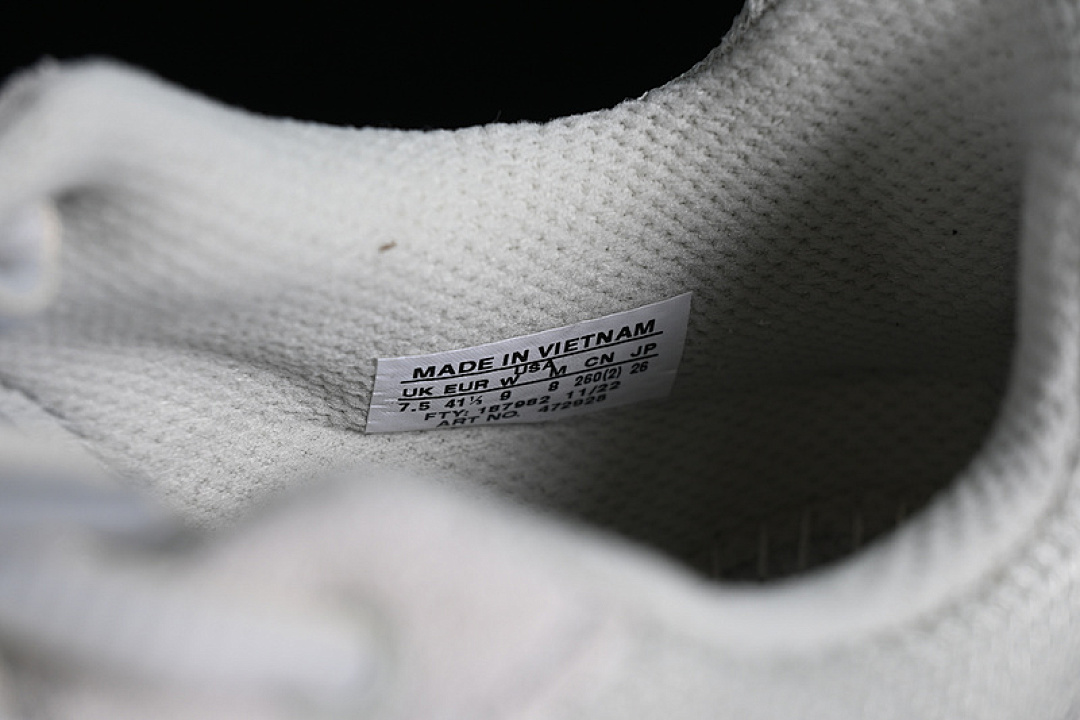 On Running [472928-22]-[X MISSION 4 SUEDE OUTDOOR OFF ROADING WHITE/SILVER]-[WOMAN:36-39]-[MAN:40-45] - Image 5