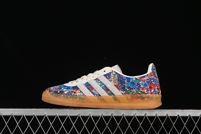 Off-White Adidas ORIGINALS GAZELLE INDOOR OFF WHITE/GUM/COLLEGIATE GREEN · JP5309, photo 1