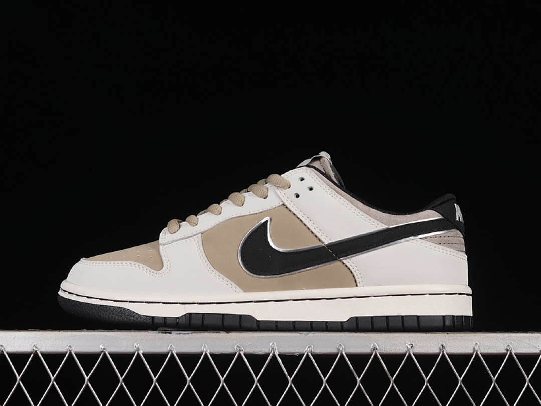 Unbranded [LF0039-037]-[OTOMO KATSUHIRO X SB DUNK LOW STEAMBOY OST WHITE/BLACK/KHAKI]-[UNSIZE:36-47.5], photo 1