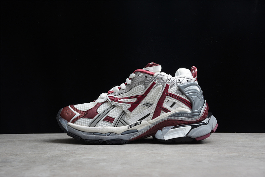 Unbranded [677402-W3RBB-9069]-[BA*LEN*CIAGA RUNNER GREY/WHITE/RED]-[WOMAN:35-39]-[MAN:40-46], photo 1