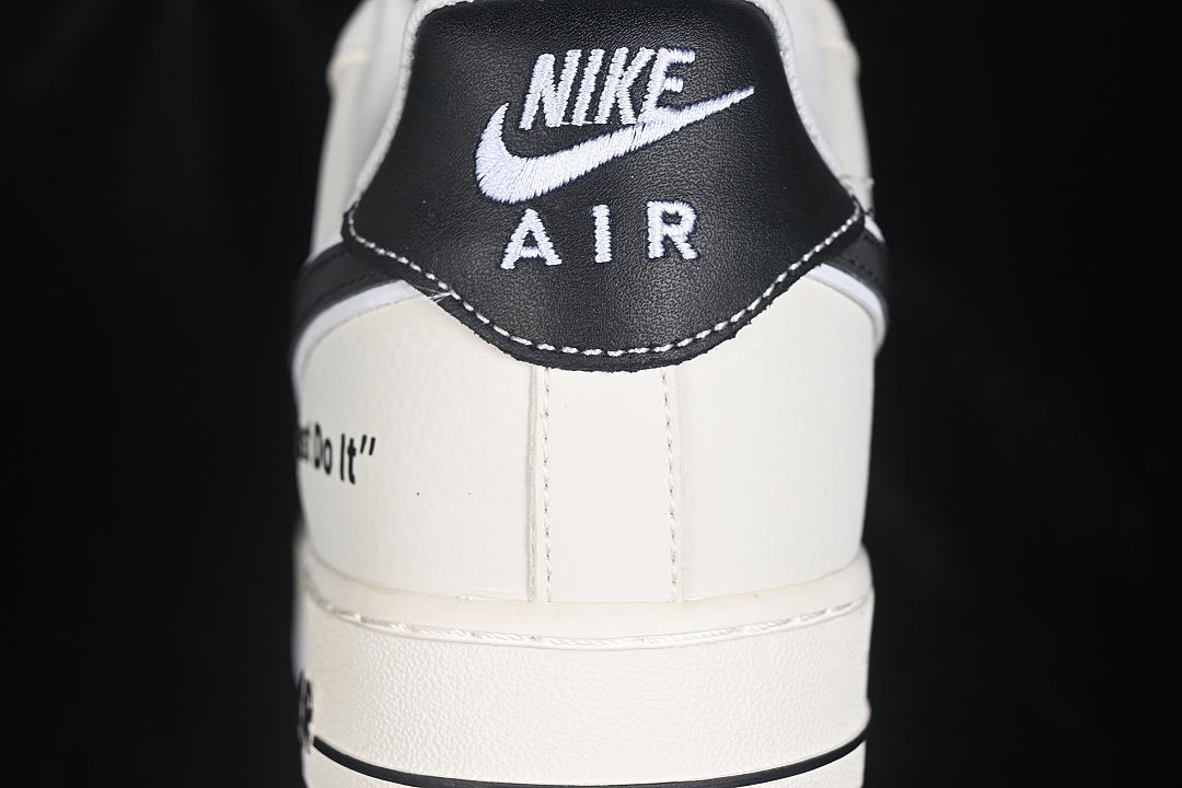 Nike [DK0188-149]-[AIR FORCE 1 07 LOW CASUAL SNEAKERS BLACK/WHITE]-[WOMAN:36-39]-[MAN:40-45] - Image 6